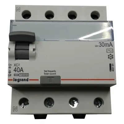 XC3 4X63 Amper 30mA AC Tipi Kaçak Akım Rölesi