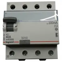 XC3 4X63 Amper 300mA AC Tipi Yangın Koruma Rölesi